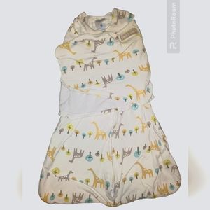 Halo sleep sack swaddle white with giraffes and trees size small girl/boy